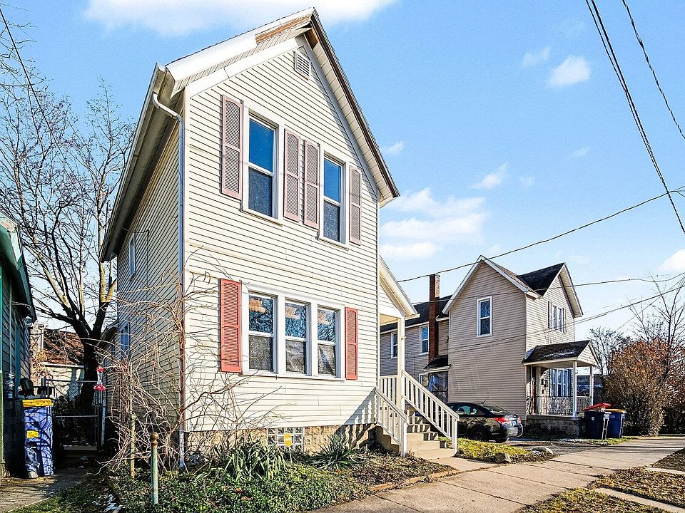 1st image of 550 Milwaukee Ave NW