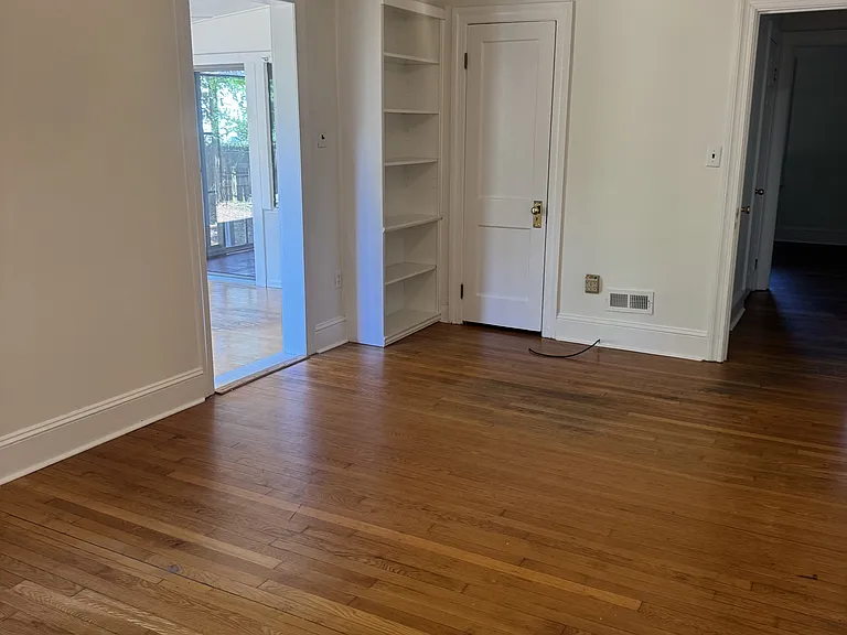 1014 Evergreen Ave — Photo 11