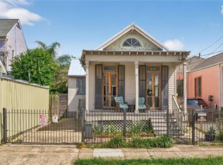 931 1st St, New Orleans, LA 70130