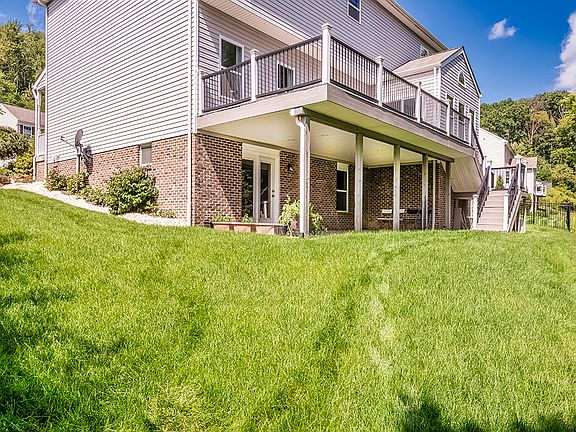 2nd image of 8052 Maureen Dr