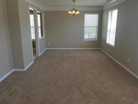 4th image of 304-2818 Emma Lee St #304