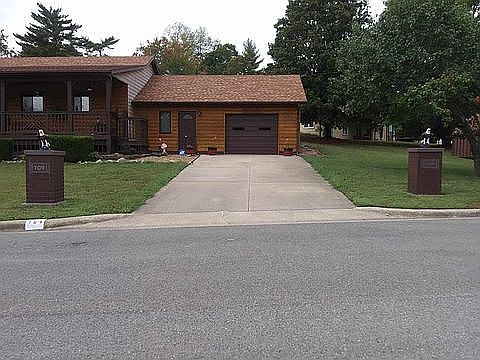 GARAGE DRIVE WAY