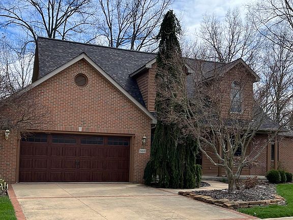 2nd image of 668 Wedgewood Dr