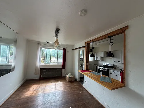 3312 Parkview Ave Photo 1