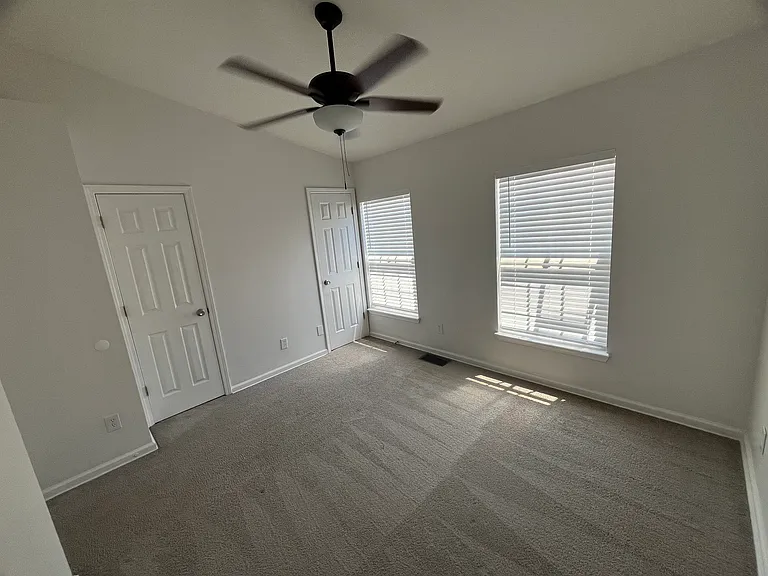3552 Lone Tree Ln — Photo 6