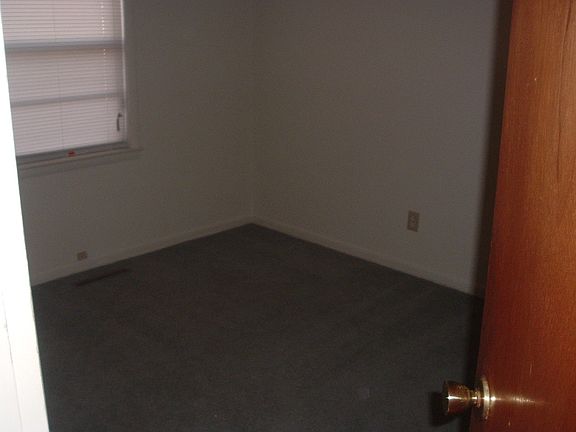 2nd image of 1471 Lillian Ln