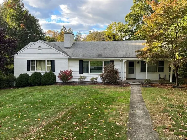 129 Buttonball Rd, Orange, CT 06477