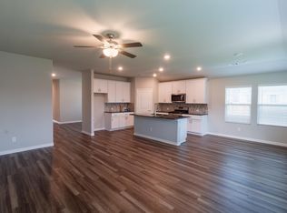 1816 Berry Ridge Trl, Aubrey, TX 76227