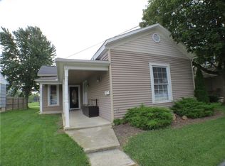 303 Jackson St, Wapakoneta, OH 45895