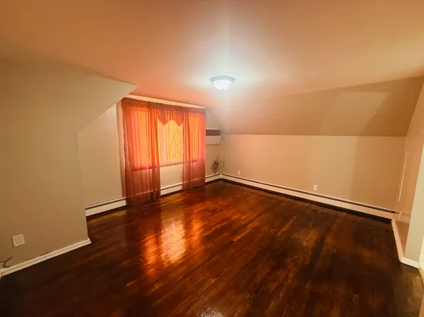 (undisclosed Address), Floral Park, NY 11001