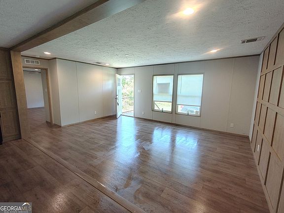 5th image of 2428 Gibson Rd