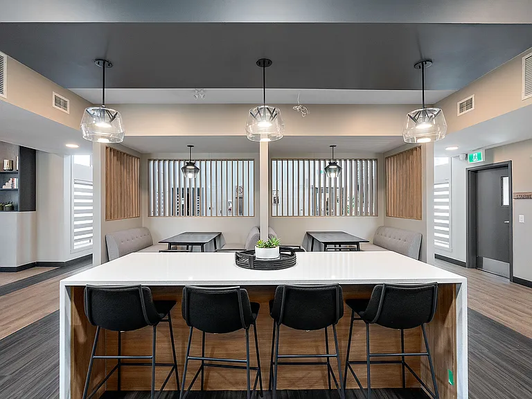 171 Albany Dr NW — Photo 32