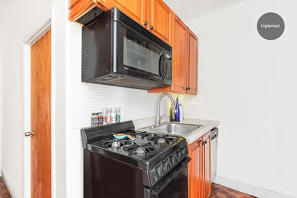 Rented by Triplemint | media 8