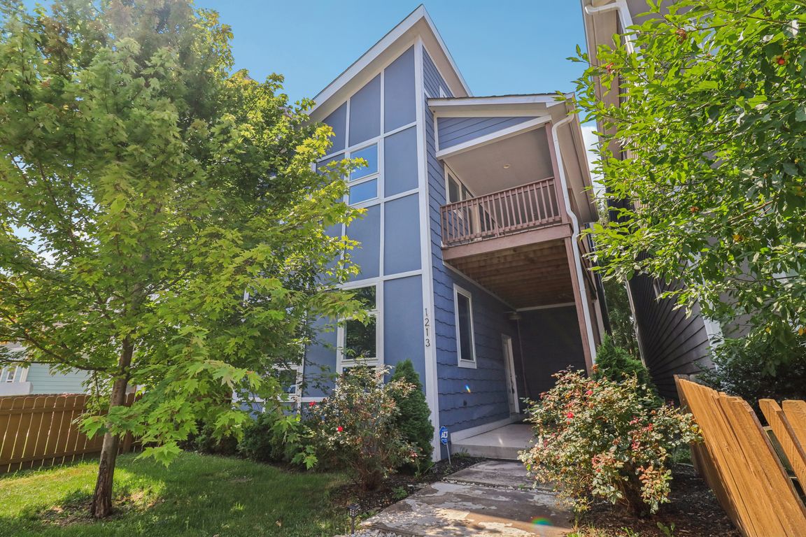 Cottage Ave-S0307-002.jpg