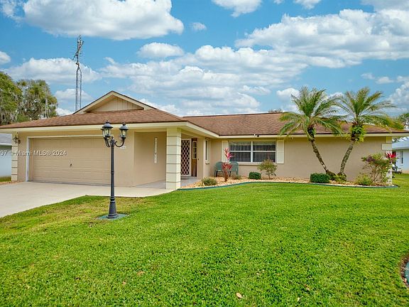 4th image of 3016 Jacaranda Ave