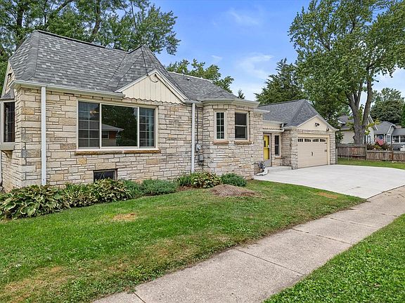 4th image of 2000 Summit AVENUE