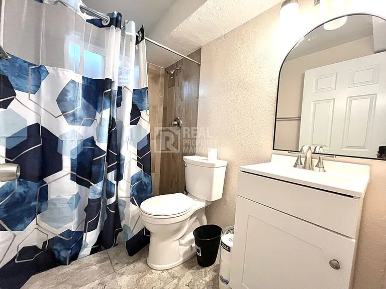 2046 Del Mar Dr — Photo 19
