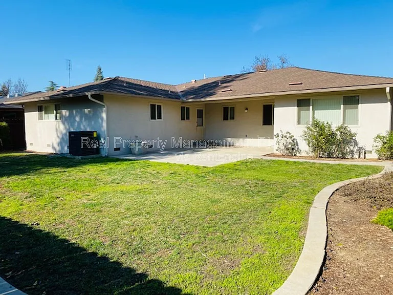 1055 W Fremont Ave — Photo 9