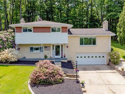 212 Robin Hood Dr, Irwin, PA, 15642