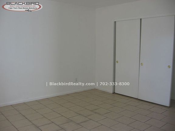 4th image of 8549 Gracious Pine Ave