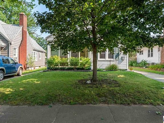 4th image of 2524 Deming St