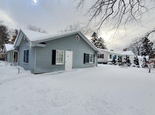 110 Alden St, Spring Lake, MI 49456