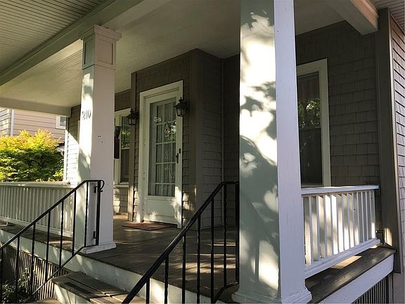 3rd image of 210 Park St