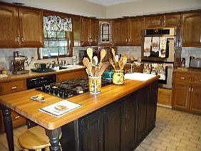 Gourmet Kitchen