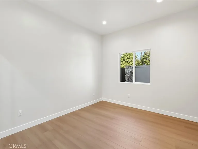 16140 Mayall St #16140 — Photo 12