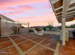 7631 S Laurel Willow Dr, Tucson, AZ 85747