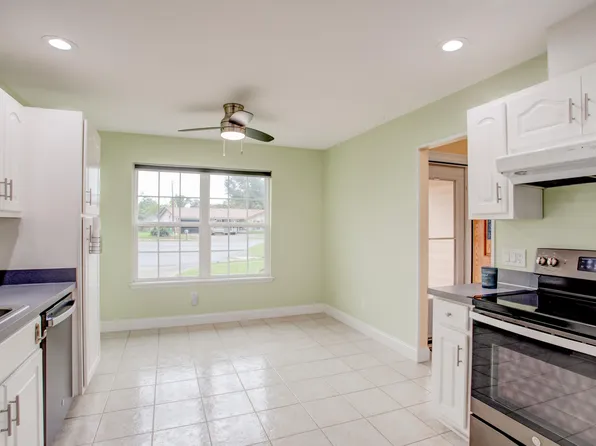 134 Newcastle Cir, Fort Walton Beach, FL 32547