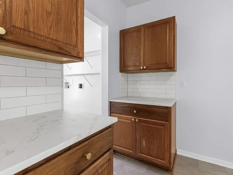 914 Hayes Ave — Photo 36