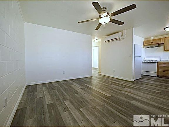 5th image of 257 S Humboldt St