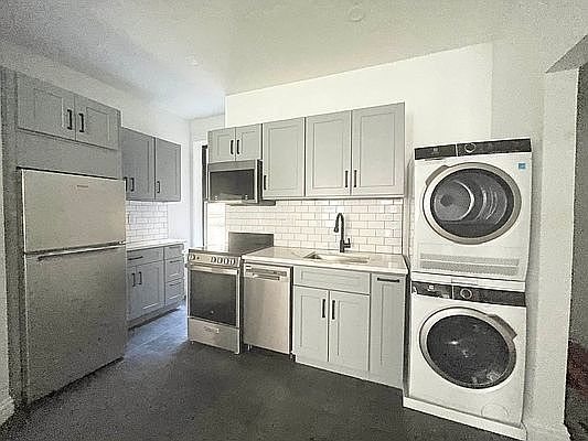 1st image of 523 W 138th St #3