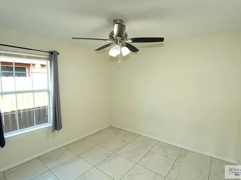 23329 Grapefruit Ave — Photo 20