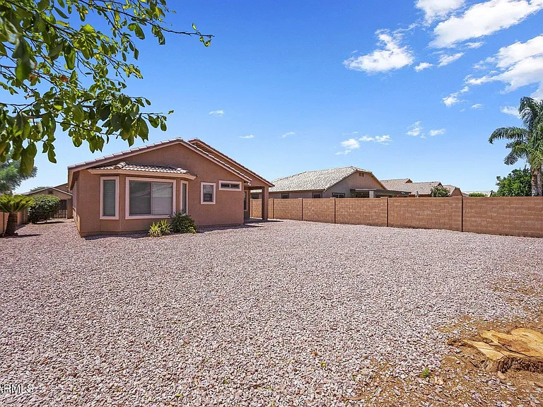 1582 E Leaf Rd — Photo 27