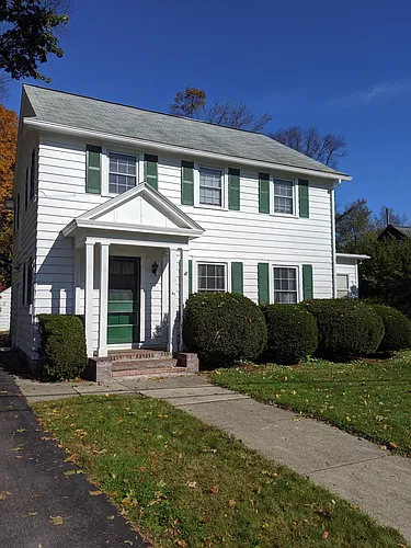 52 Clayton Ave Photo 1