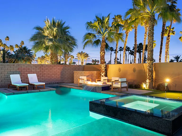 Private Pool and Spa