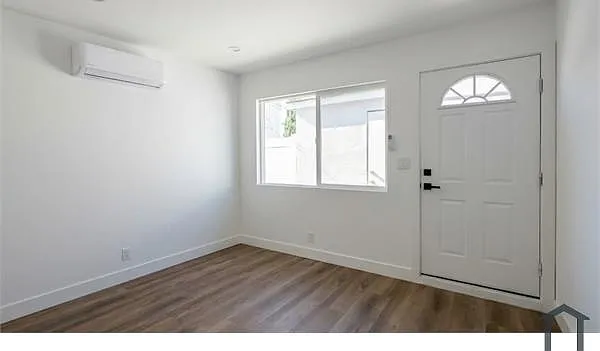 432 W Regent St #K — Photo 7
