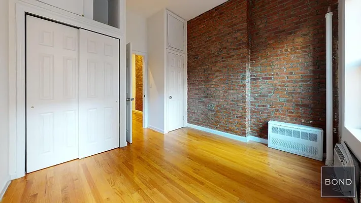 Rented by Bond New York | media 5