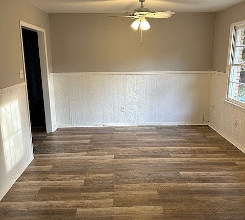 5th image of 104 N Emberwood Dr