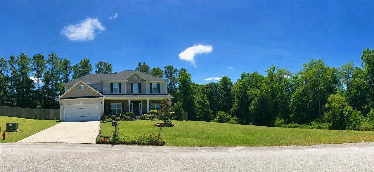 482 Brownstone Dr — Photo 2