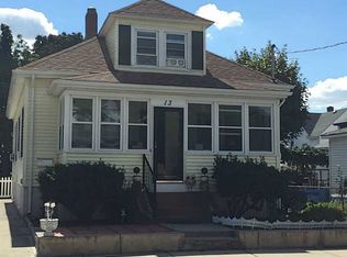 13 Busby St, Pawtucket, RI 02860