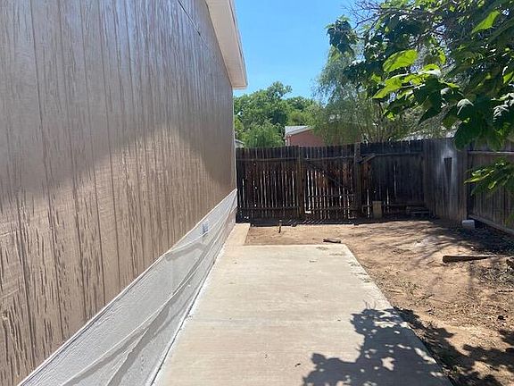 5th image of 1195 Las Margaritas Dr SE