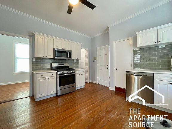 2nd image of 2215 W Wellington Ave APT 2R