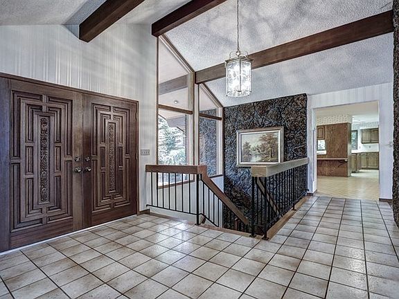 3rd image of 5806 S Lochsa Dr