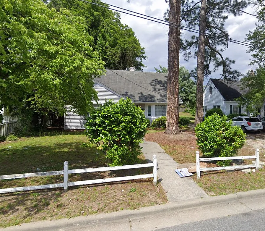 3 bed, 1.5 bath, 2060 sqft, $2,550 — Photo 3
