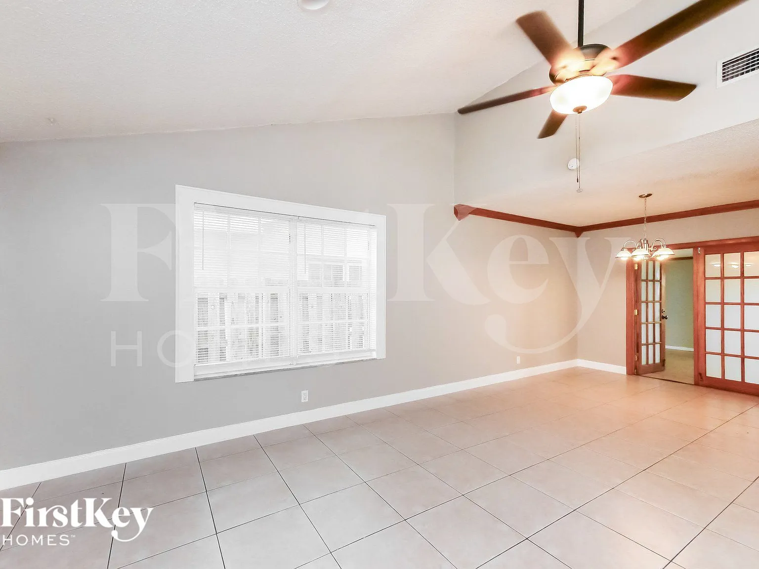 3 bed, 2.0 bath, 1518 sqft, $3,195 — Photo 2