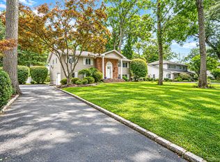 3 Oasis Place, East Northport, NY 11731