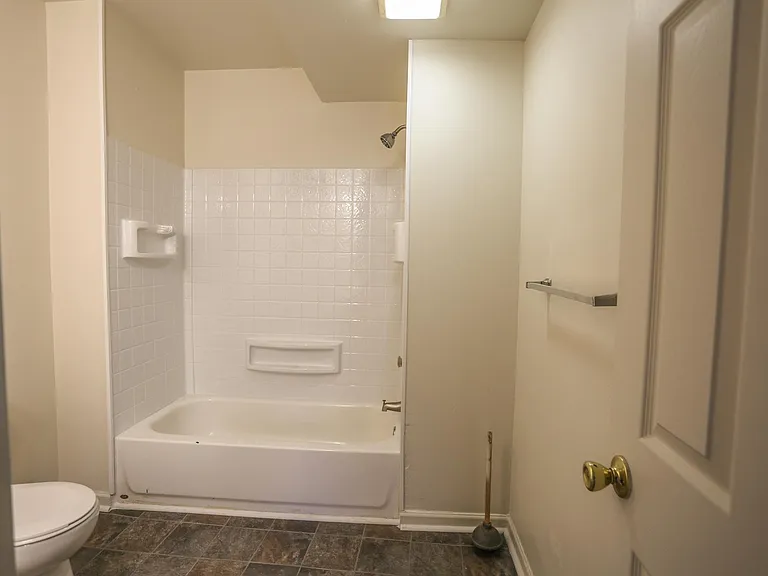 915 Elk St #1 — Photo 10